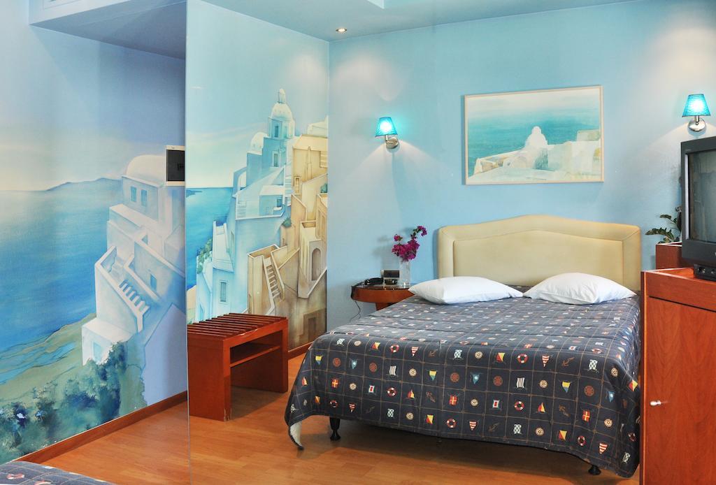 Hotel Bella Vista Pireus Rum bild